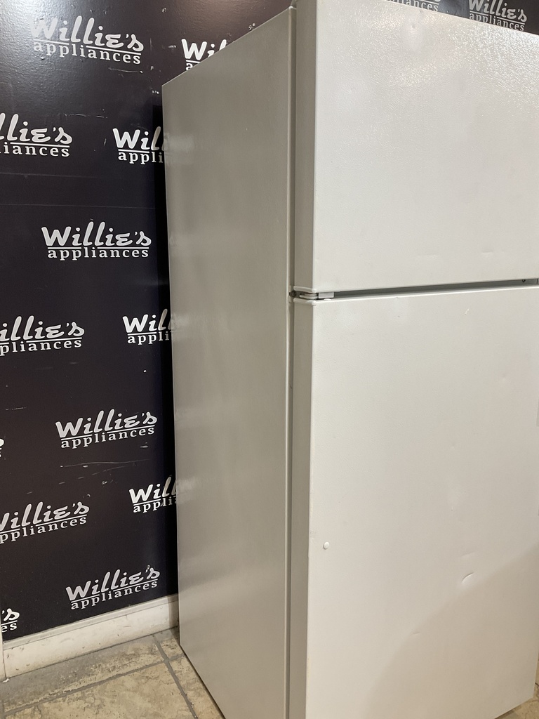 Hotpoint Used Refrigerator Top and Bottom 28x64 1/2” (White) 