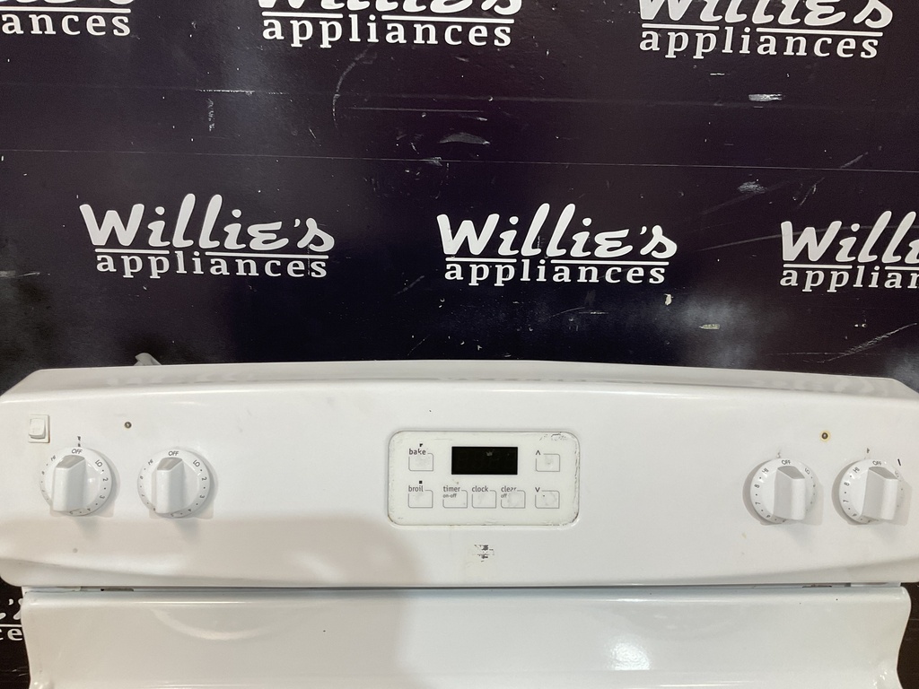 Kenmore Used Electric Stove 220volts (40/50 AMP) 30inches {3 prong} (White) 