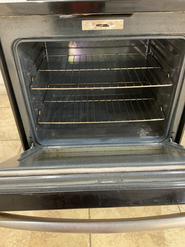 Ge Used Electric Stove 220volts (40/50 AMP) 30inches {4 prong} (Stainless Steel) 