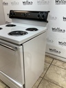 Ge Used Electric Stove 220volts (40/50 AMP) 30inches {3 prong} (White/Black) 
