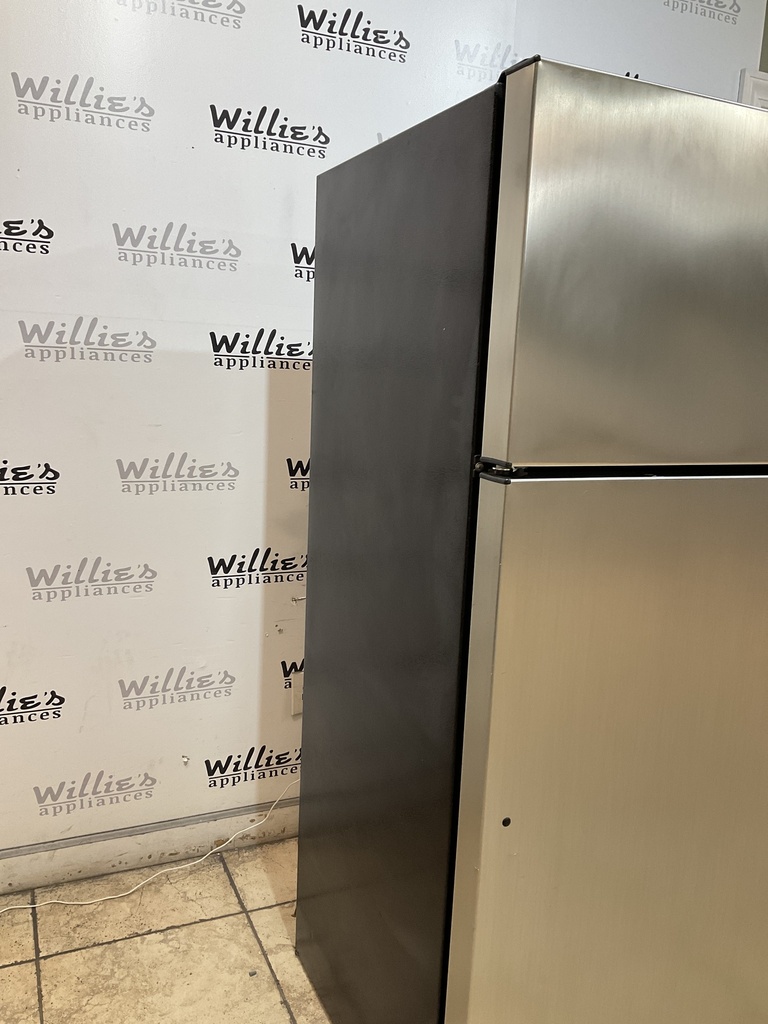 Ge Used Refrigerator Top and Bottom 28x64 1/2” (Stainless Steel) 