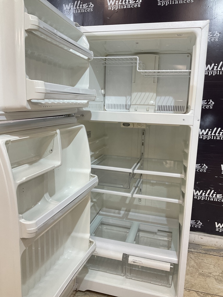 Ge Used Refrigerator Top and Bottom 28x64 1/2” (White) 