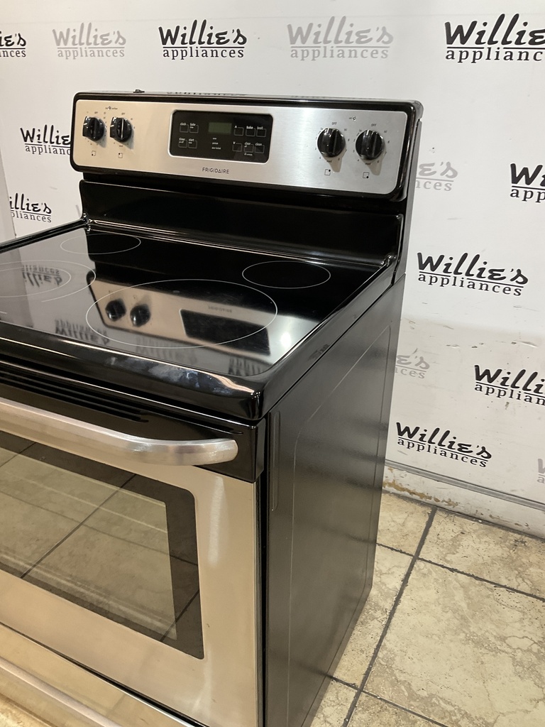 Frigidaire Used Electric Stove 220volts (40/50 AMP) 30inches {3 prong} (Stainless Steel)