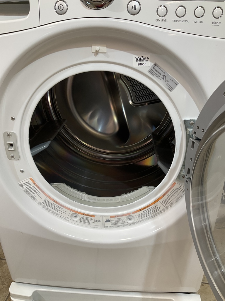 Lg Used Electric Dryer 220volts (30 AMP)  27inches {3 prong} (White