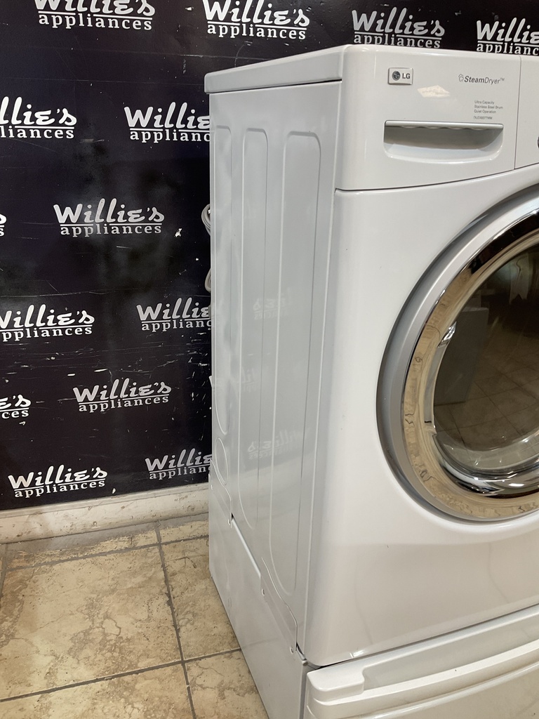 Lg Used Electric Dryer 220volts (30 AMP)  27inches {3 prong} (White