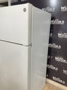 Ge Used Refrigerator Top and Bottom 28x64 1/2” (White) 
