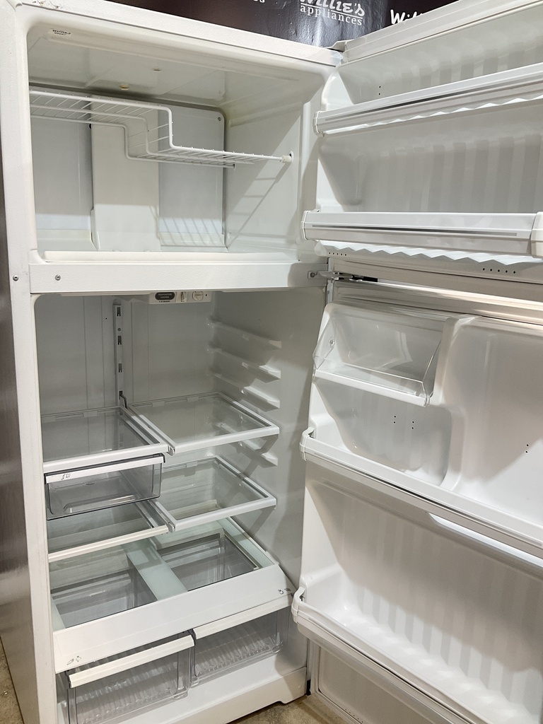 Ge Used Refrigerator Top and Bottom 28x64 1/2” (White) 