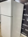 Ge Used Refrigerator Top and Bottom 28x67 (White)