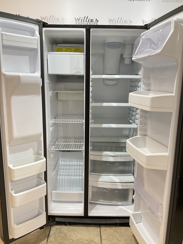 Hotpoint Used Refrigerator Side by Side 36x69 (Black) 