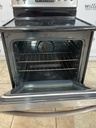 Frigidaire Used Electric Stove 220volts (40/50 AMP) 30inches {3 prong} (Stainless steel) 