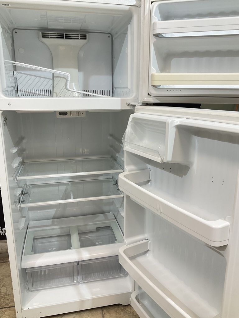 Hotpoint Used Refrigerator Top and Bottom 28x67 (White) 