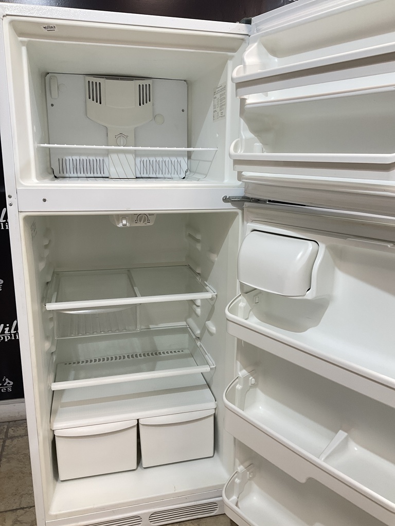 Frigidaire Used Refrigerator Top and Bottom 28x64 1/2” (White) 