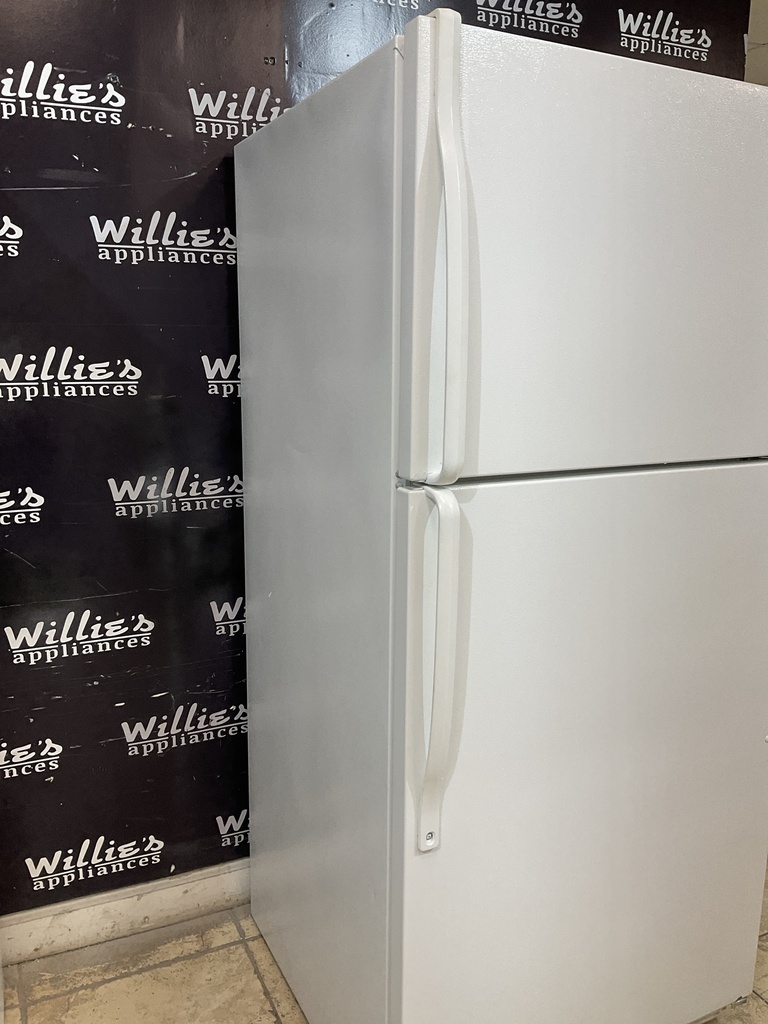 Whirlpool Used Refrigerator Top and Bottom 30x66 (White) 
