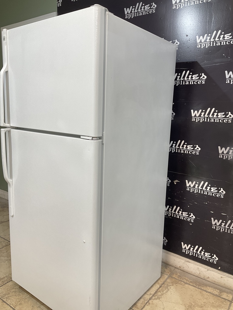 Ge Used Refrigerator Top and Bottom 30x66 (White) 