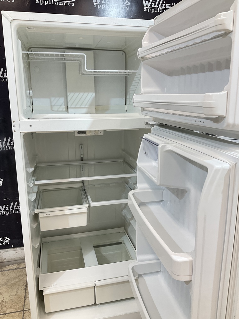Ge Used Refrigerator Top and Bottom 28x67 (White)