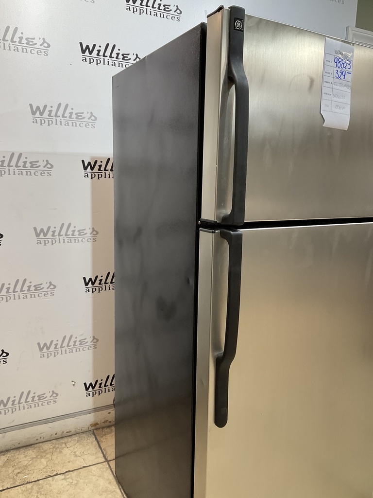 Ge Used Refrigerator Top and Bottom 28x64 1/2” (Stainless Steel) 