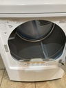 Lg Used Electric Dryer 220volts (30 AMP) 27inches {3 prong} (White) 