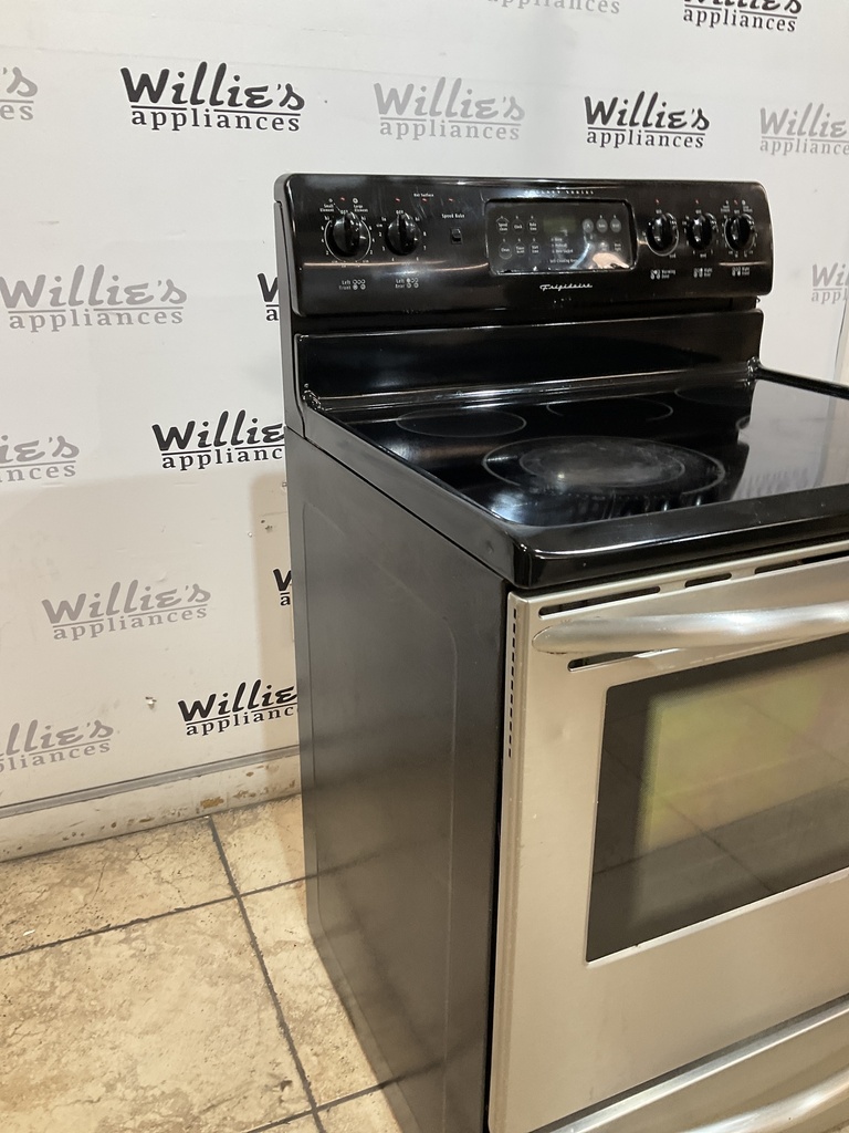 Frigidaire Used Electric Stove 220volts (40/50 AMP) 30inches {no cord} (Stainless Steel) 