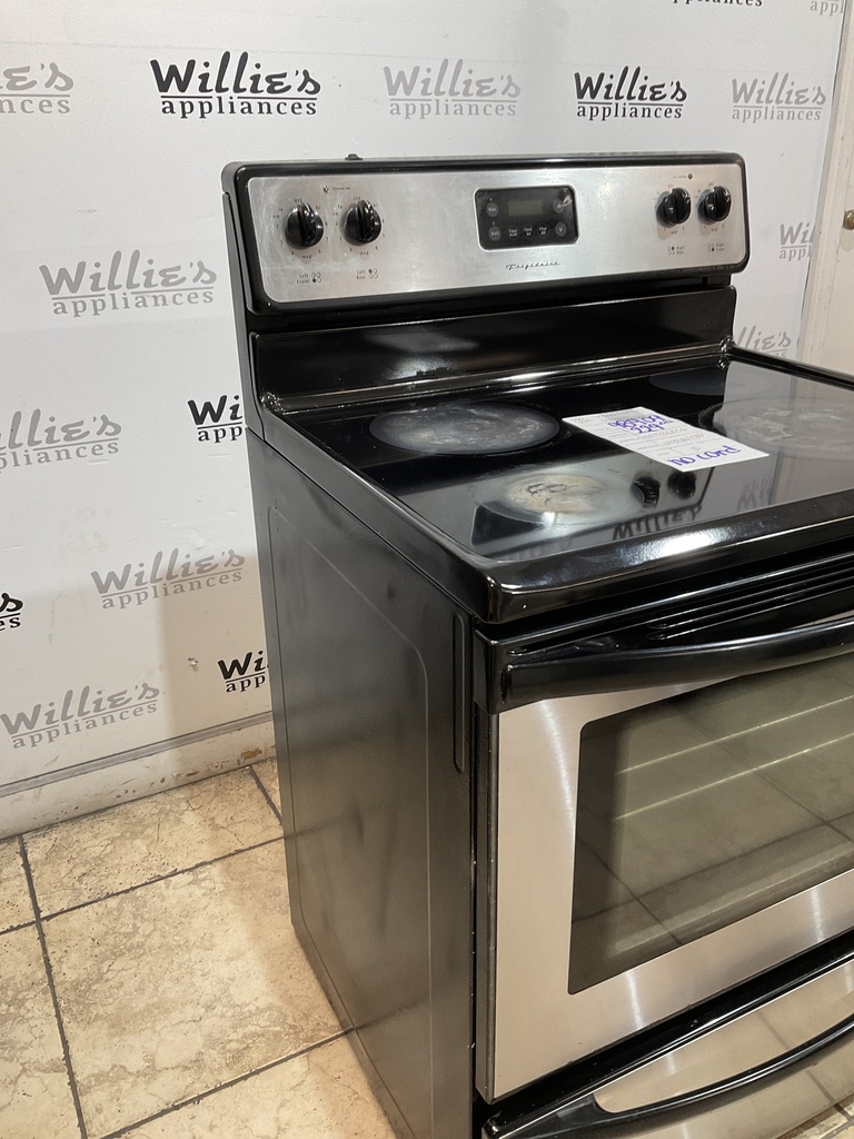 Frigidaire Used Electric Stove 220volts (40/50 AMP) 30inches {no cord} (Stainless Steel) 