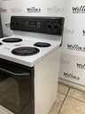 Ge Used Electric Stove 220volts (40/50 AMP) 30inches {3 prong} (White/Black) 