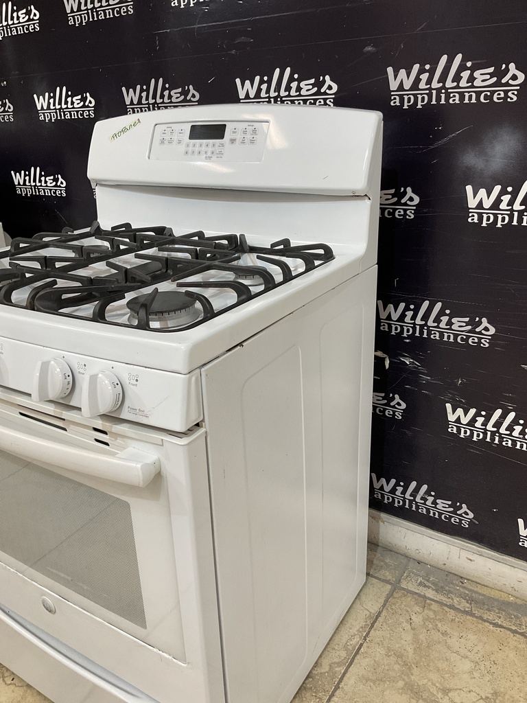 Ge Used Gas Propane Stove Stove 30inches (White) 