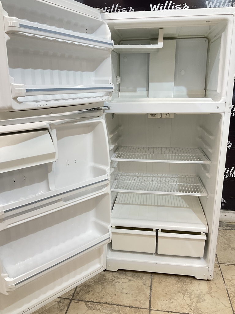 Ge Used Refrigerator Top and Bottom 28x61 1/2” (White) 