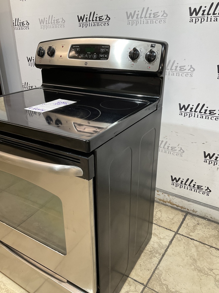 Ge Used Electric Stove 220volts (49/50 AMP) 30inches {4 prong} (Stainless Steel) 