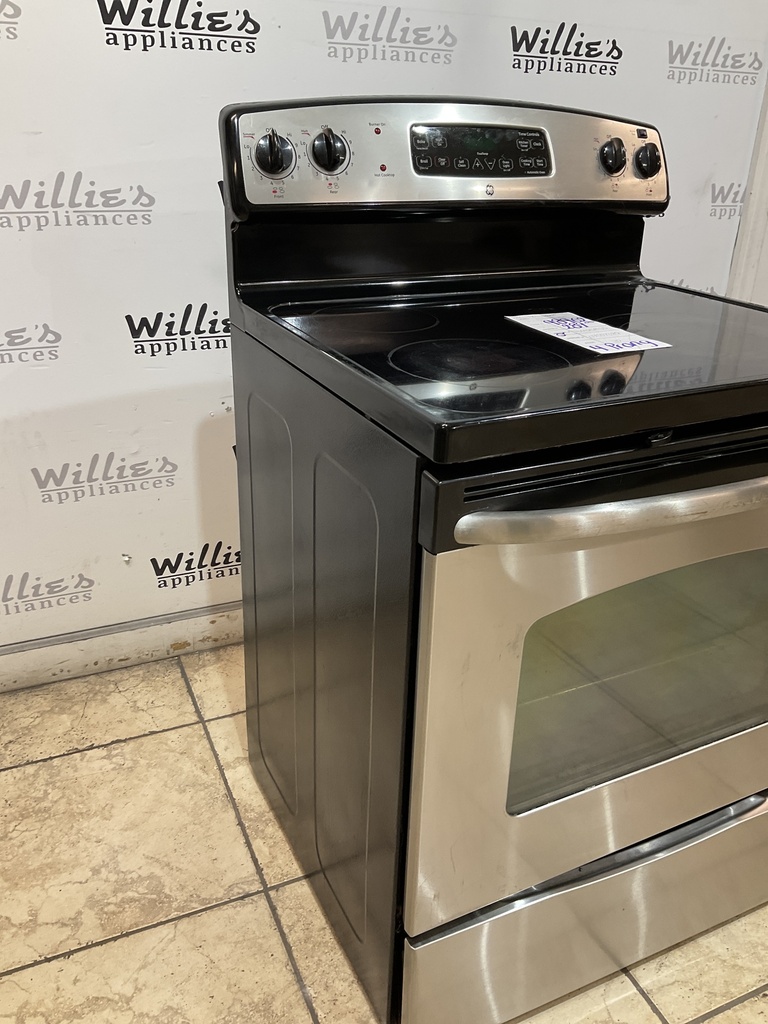 Ge Used Electric Stove 220volts (49/50 AMP) 30inches {4 prong} (Stainless Steel) 