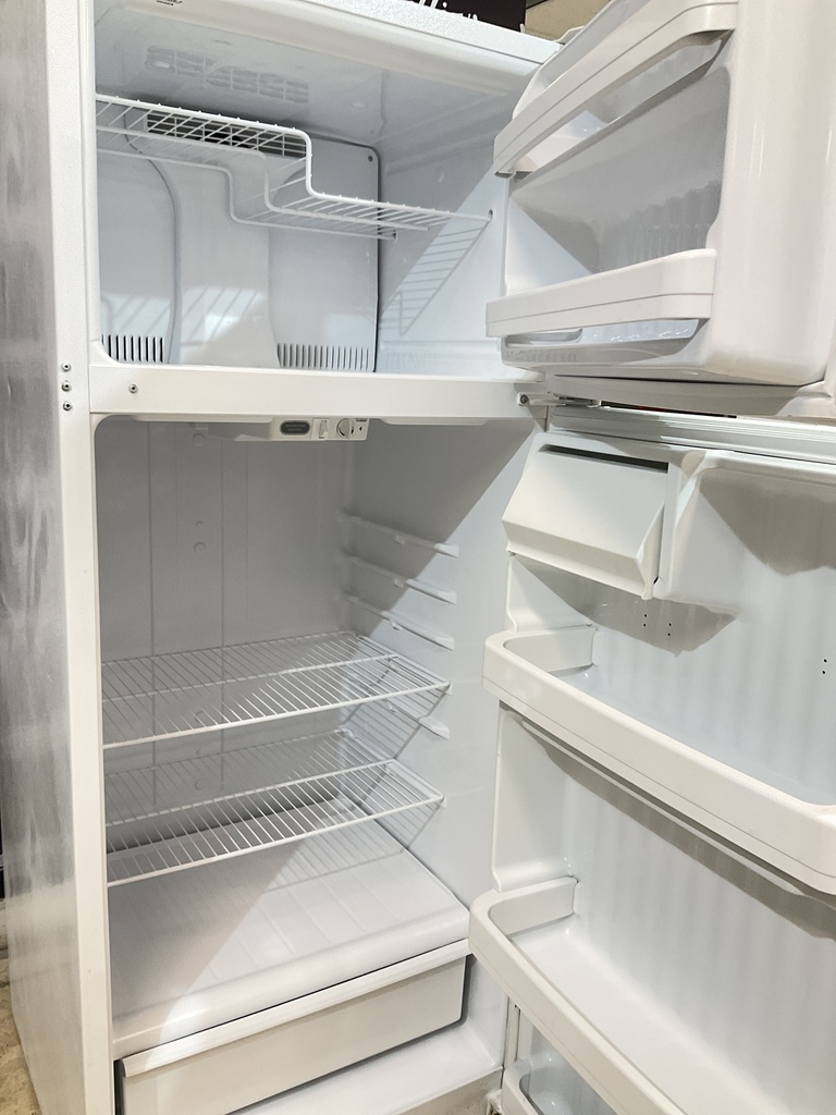 Ge Used Refrigerator Top and Bottom 28x67 (White) 