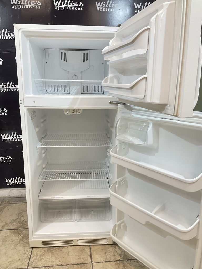 Frigidaire Used Refrigerator Top and Bottom 28x64 1/2 (White) 