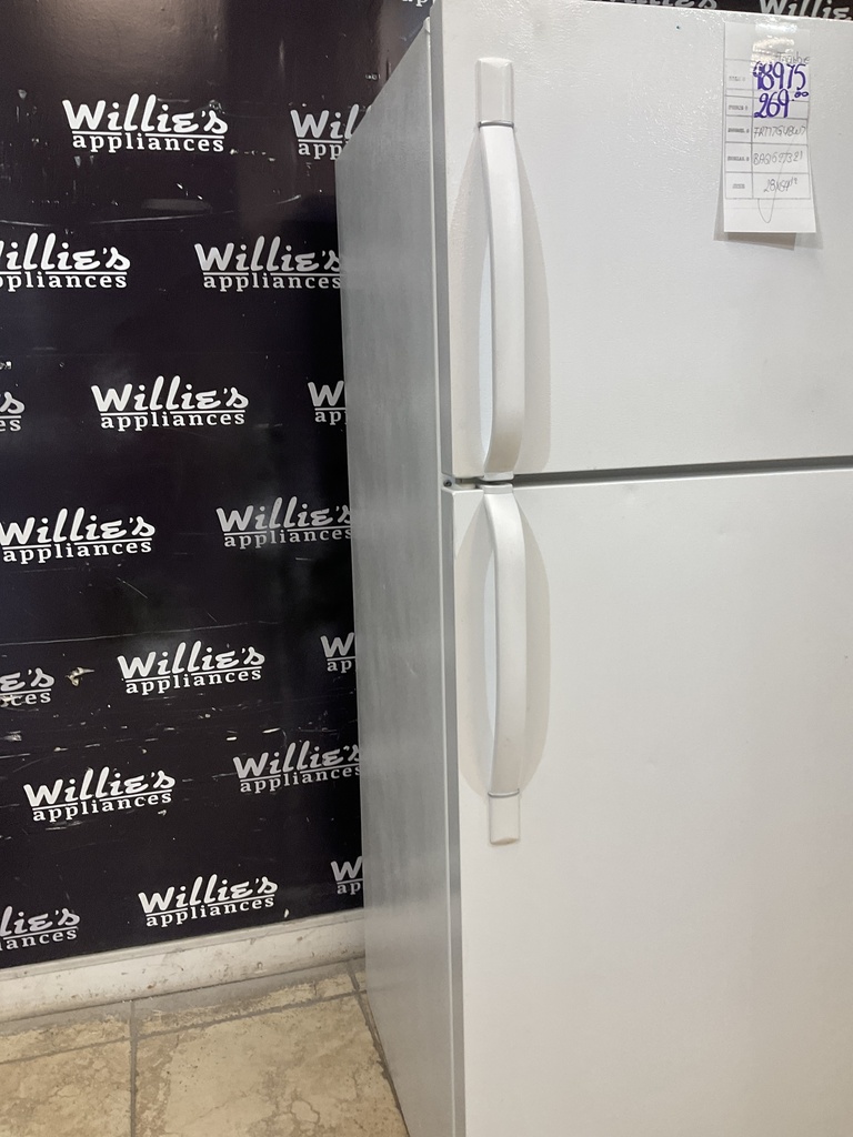 Frigidaire Used Refrigerator Top and Bottom 28x64 1/2 (White) 