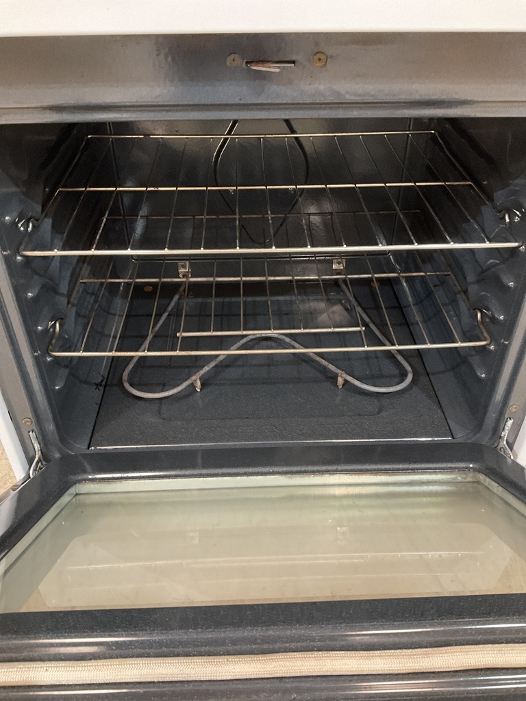 Kenmore Used Electric Stove 220volts (40/50 AMP) 30inches {4 prong} (White) 