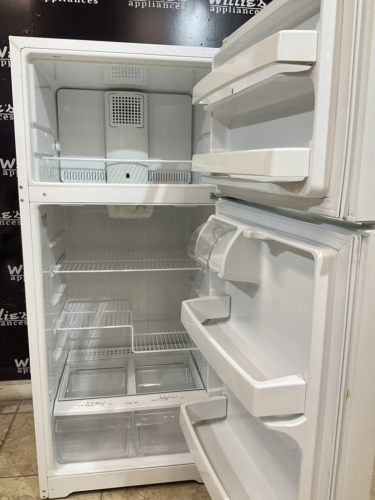 Ge Used Refrigerator Top and Bottom 28x64 (white) 