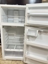 Ge Used Refrigerator Top and Bottom 28x64” (White) 