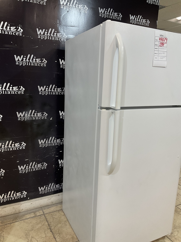 Frigidaire Used Refrigerator Top and Bottom 30x65 1/2” (White) 