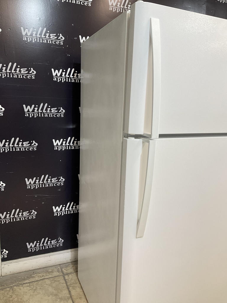 Frigidaire Used Refrigerator Top and Bottom 30x65 1/2” (White) 