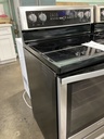 Whirlpool Used Electric Stove 220volts (40/50 AMP) 30inches {no cord} (Stainless Steel) 