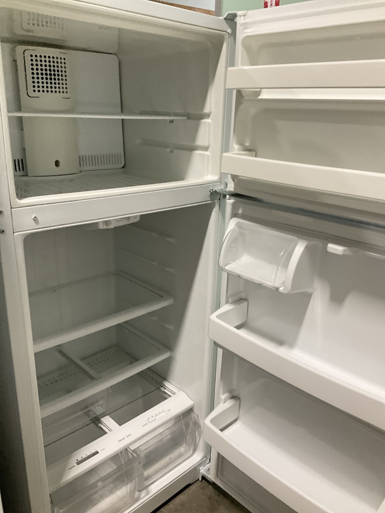 Ge Used Refrigerator Top and Bottom 28x64 1/2” (White) 