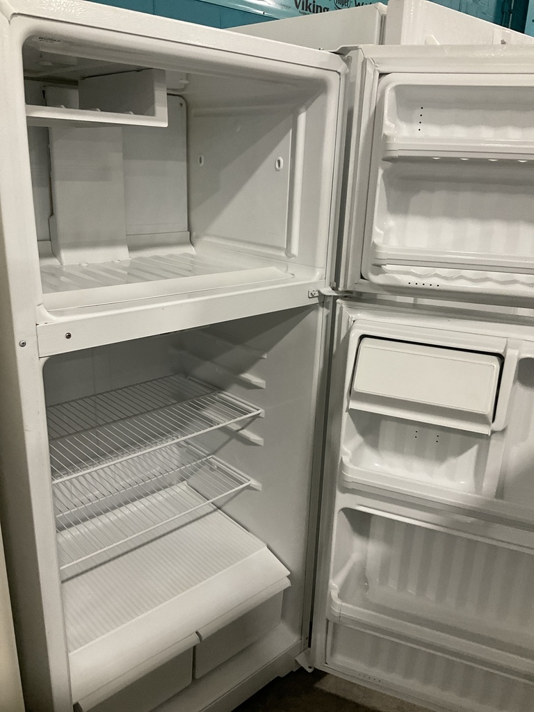 Hotpoint Used Refrigerator Top and Bottom 28x61 1/2” (White) 