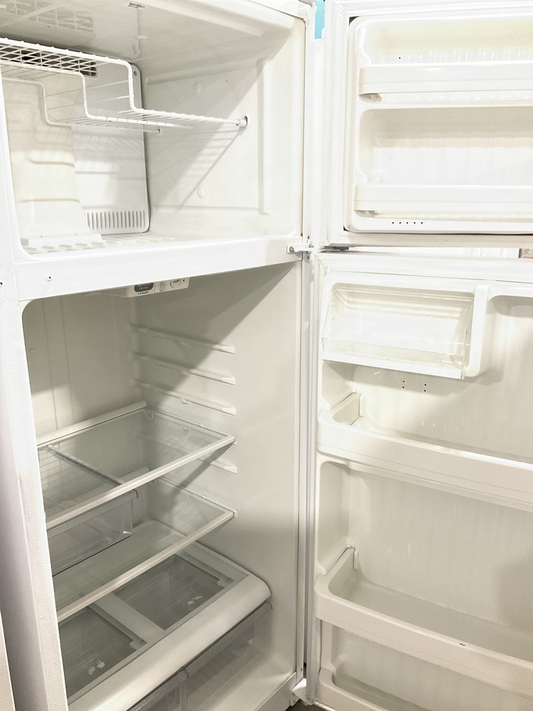 Hotpoint Used Refrigerator Top and Bottom 28x67 (White) 