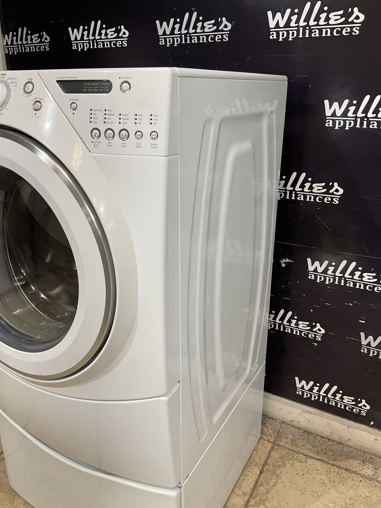 Whirlpool Used Washer Front- load 27inches (White) 