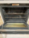 Ge Used Electric Stove 220volts (40/50 AMP) 30inches {3 prong} (White) 