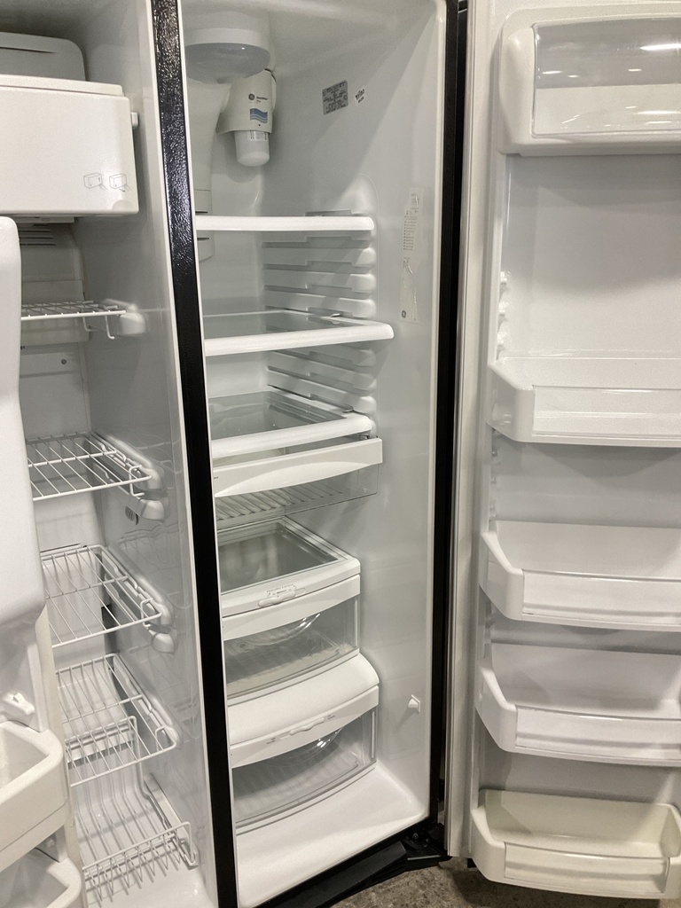 Ge Used Refrigerator Side by Side 33x69 (Stainless Steel) 