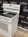 Ge Used Electric Stove 220volts (40/50 AMP) 30inches {3 prong} (white) 