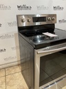 Samsung Used Electric Stove 220volts (40/50 AMP) 30inches {3 prong} 