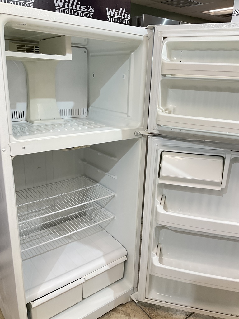 Hotpoint Used Refrigerator Top and Bottom 28x61 1/2” (White) 