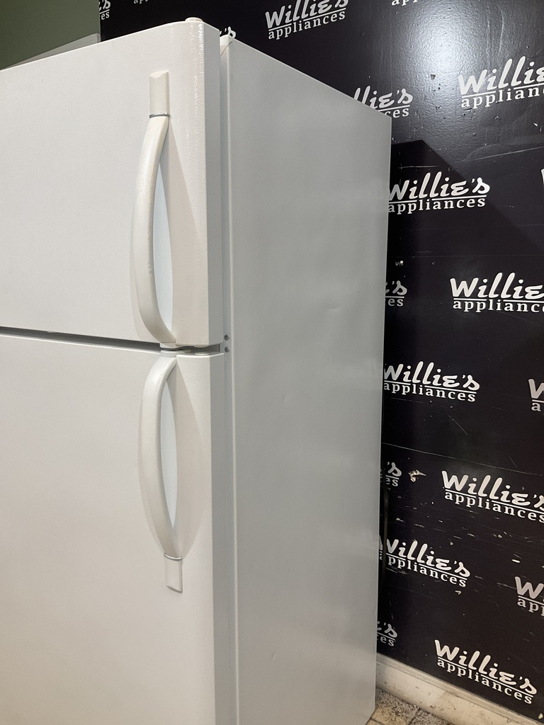 Frigidaire Used Refrigerator Top and Bottom 30x65 1/2” (White)