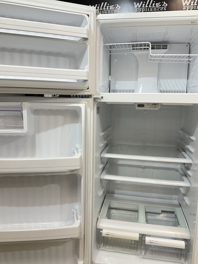 Ge Used Refrigerator Top and Bottom 28x67 (White) 