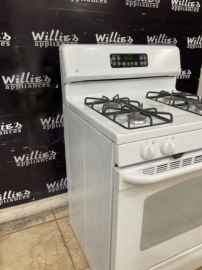 Ge Used Natural Gas Stove 30inches (White) 