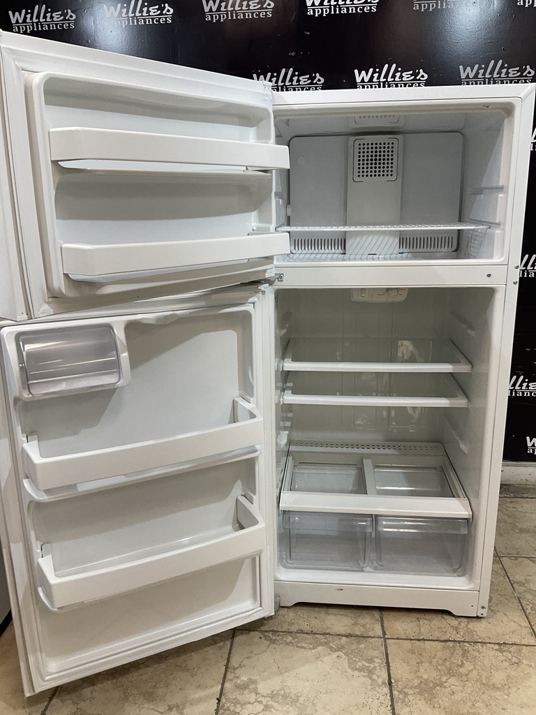 Ge Used Refrigerator Top and Bottom 28x61 (White) 